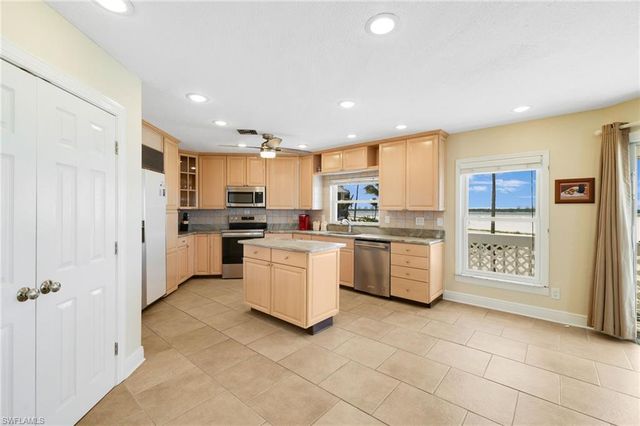 8246 Estero BLVD, Fort Myers Beach, FL 33931
