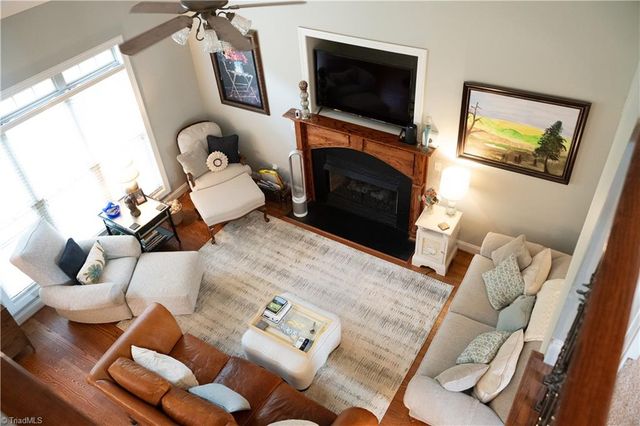 6407 Calvary Way, Thomasville, NC 27360