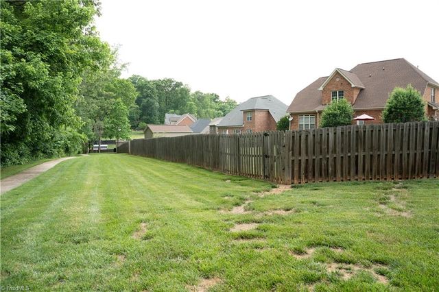 6407 Calvary Way, Thomasville, NC 27360