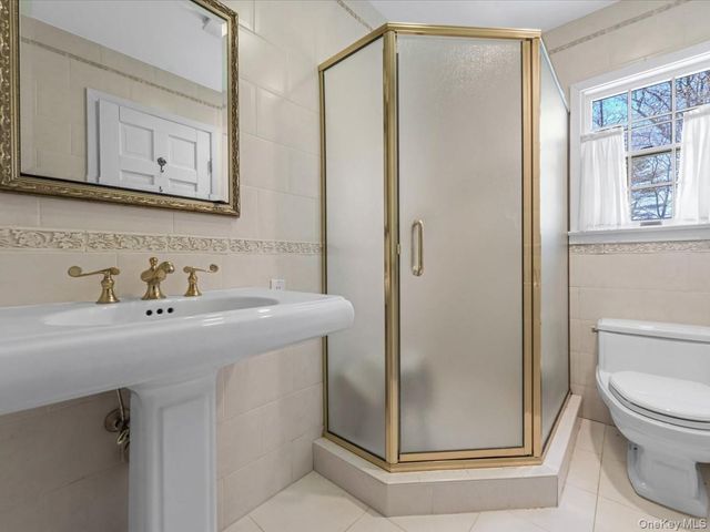 25 Jaegger Drive, Old Brookville, NY 11545
