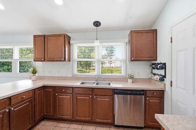 587 S Main Street, Monroe, OH 45050