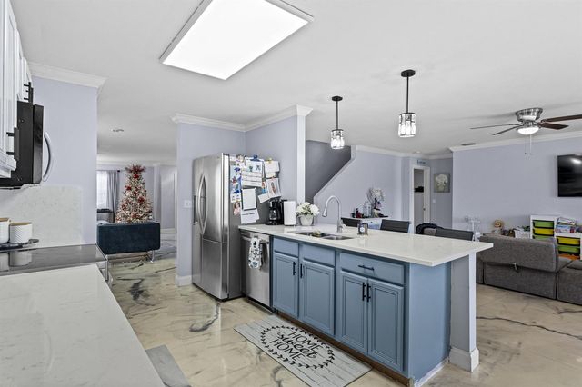 6627 Rainwood Cove Lane, Lake Worth, FL 33463