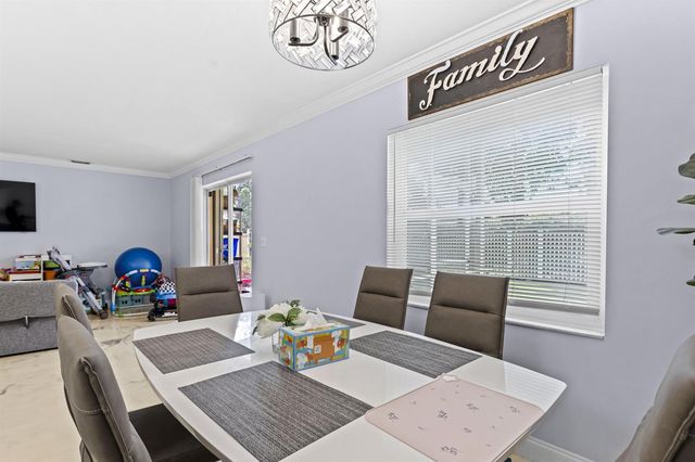 6627 Rainwood Cove Lane, Lake Worth, FL 33463
