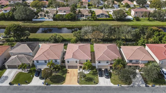 6627 Rainwood Cove Lane, Lake Worth, FL 33463
