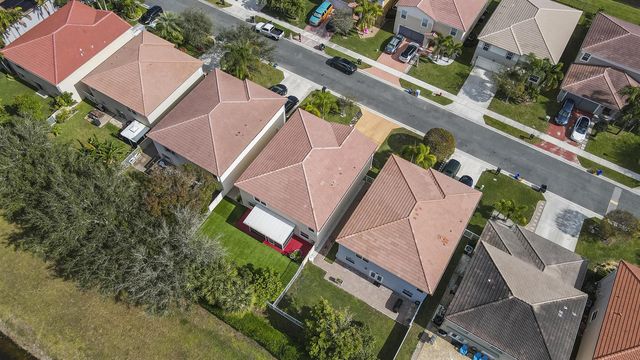 6627 Rainwood Cove Lane, Lake Worth, FL 33463