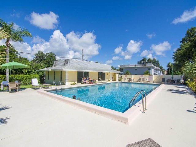 1166 6th Avenue B7, Vero Beach, FL 32960