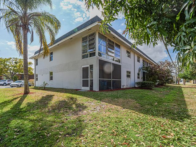 1166 6th Avenue B7, Vero Beach, FL 32960