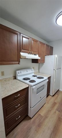 3925 SW 26TH TERRACE B, Gainesville, FL 32608