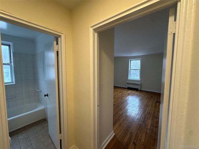 1 Vincent Unit 3K, Bronxville, NY 10708