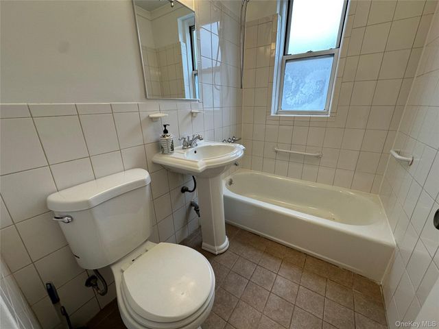 1 Vincent Unit 3K, Bronxville, NY 10708