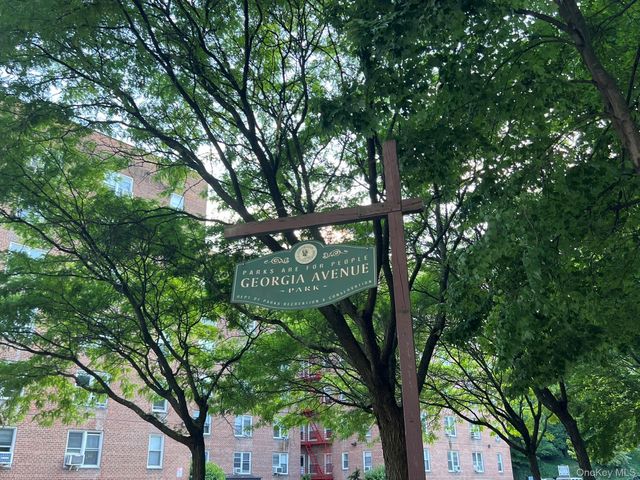 1 Vincent Unit 3K, Bronxville, NY 10708