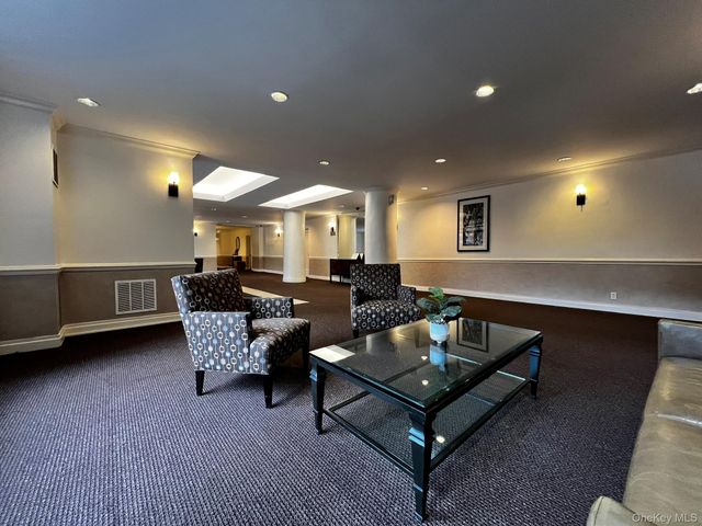 1 Vincent Unit 3K, Bronxville, NY 10708