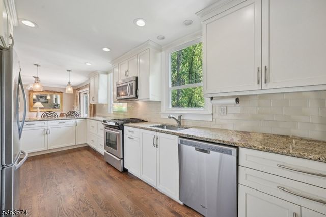 44 Harvey Dr, Summit City, NJ 07901