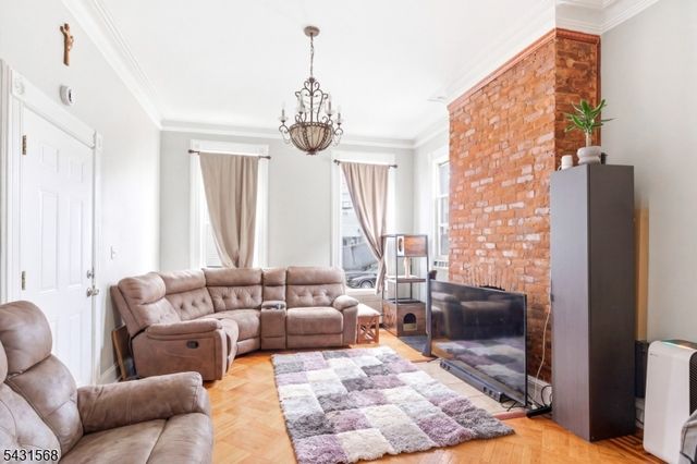 307 Old Bergen Rd, Jersey City, NJ 07305