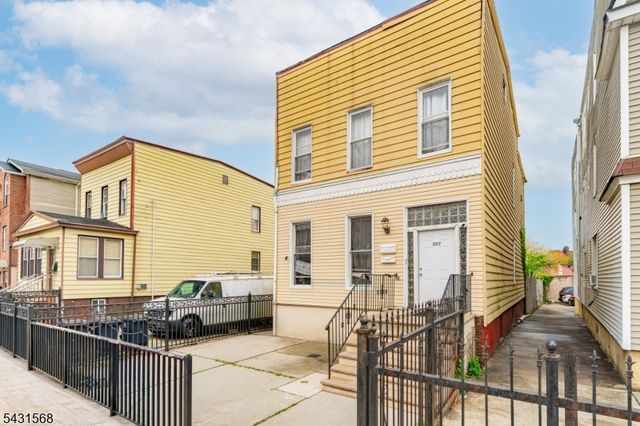 307 Old Bergen Rd, Jersey City, NJ 07305