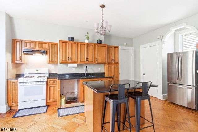 307 Old Bergen Rd, Jersey City, NJ 07305