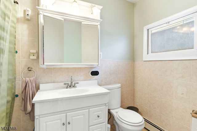 307 Old Bergen Rd, Jersey City, NJ 07305