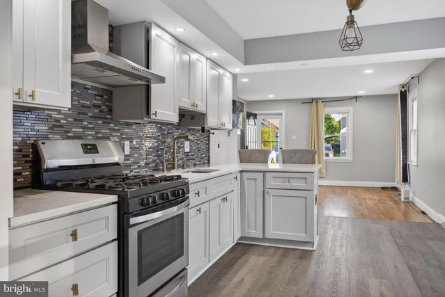 946 MARTIN RD, Essex, MD 21221