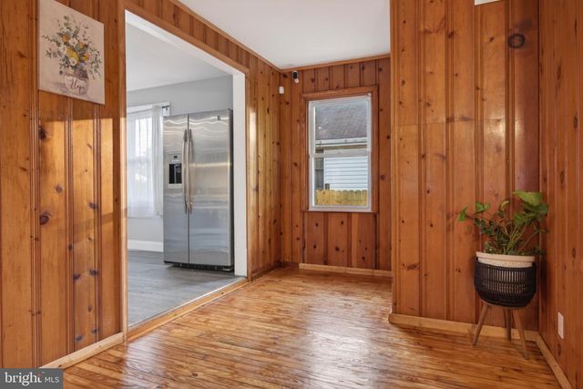 946 MARTIN RD, Essex, MD 21221