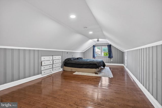946 MARTIN RD, Essex, MD 21221