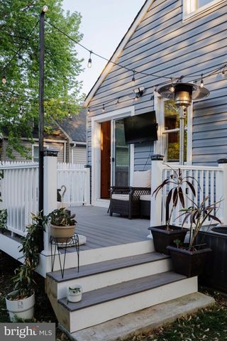 946 MARTIN RD, Essex, MD 21221