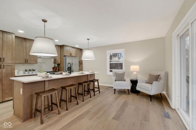 6032 Grandview Drive, Indianapolis, IN 46228