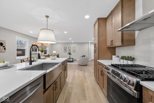 6032 Grandview Drive, Indianapolis, IN 46228