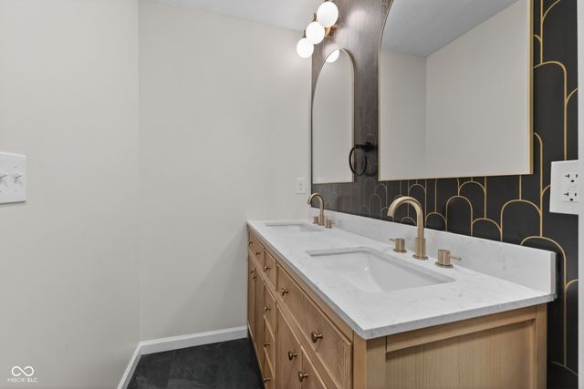 6032 Grandview Drive, Indianapolis, IN 46228