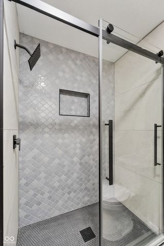 6032 Grandview Drive, Indianapolis, IN 46228