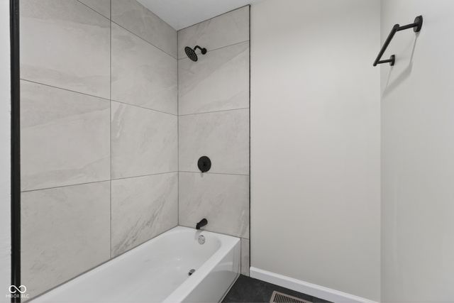 6032 Grandview Drive, Indianapolis, IN 46228