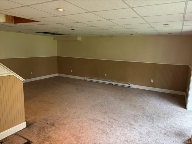 5202 Chelsea Cove N, Hopewell Junction, NY 12533