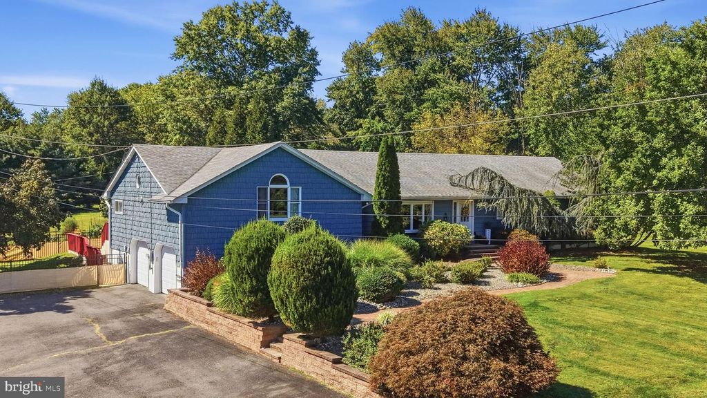 2 WINDING BROOK, Titusville, NJ 08560 — photo 2