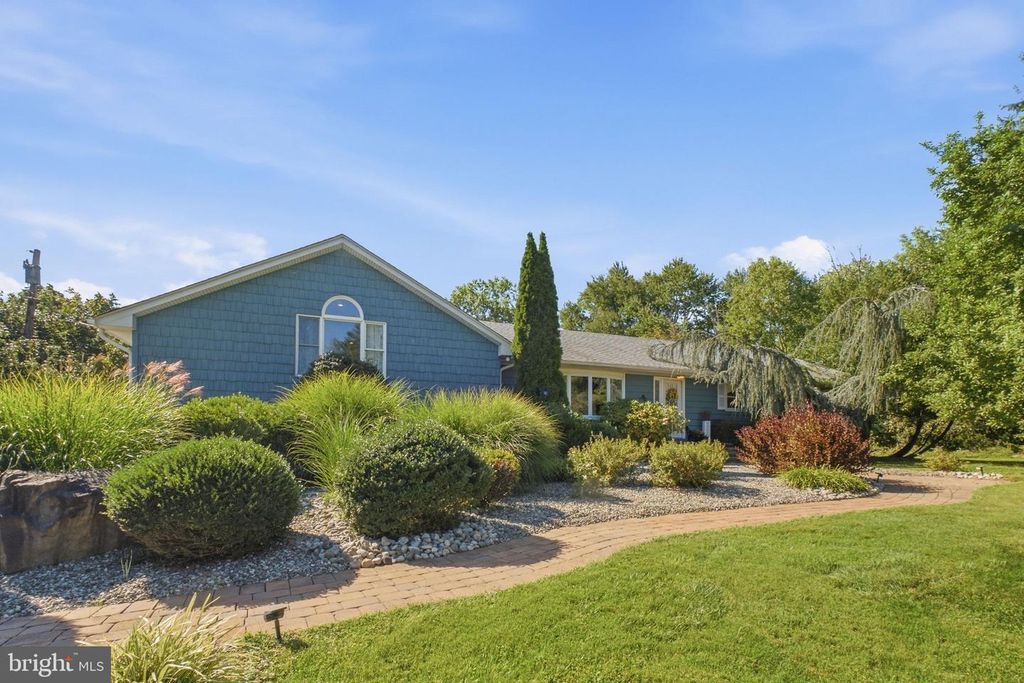 2 WINDING BROOK, Titusville, NJ 08560 — photo 3