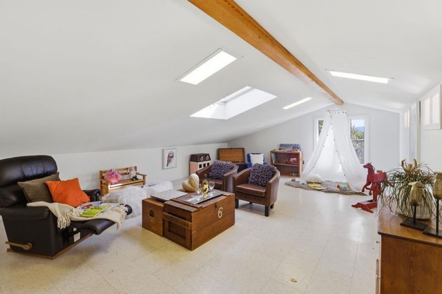 108 Santa Maria Avenue, Portola Valley, CA 94028