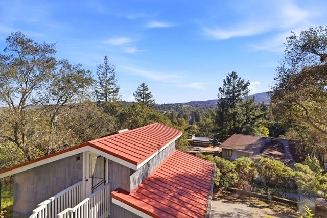 108 Santa Maria Avenue, Portola Valley, CA 94028