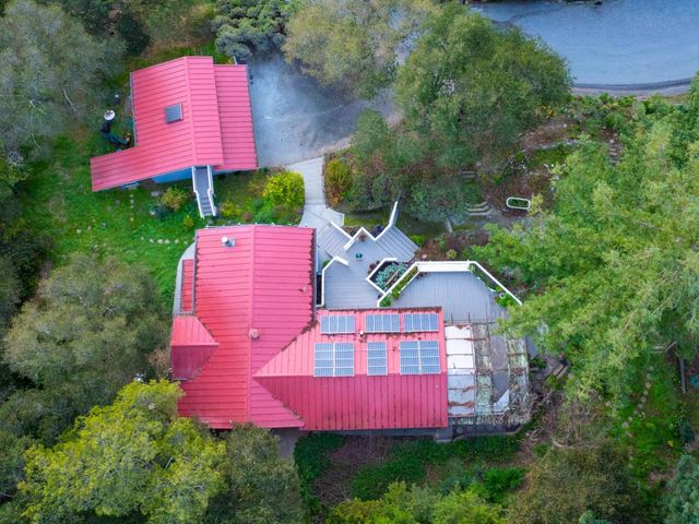 108 Santa Maria Avenue, Portola Valley, CA 94028
