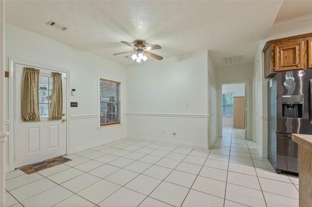 600 Hughes Loop, Willis, TX 77378