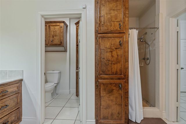 600 Hughes Loop, Willis, TX 77378