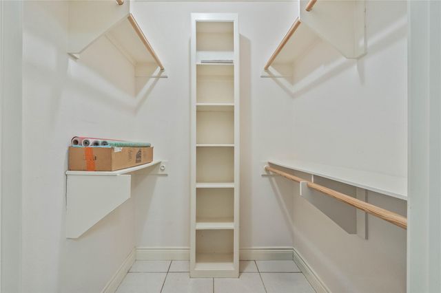 600 Hughes Loop, Willis, TX 77378