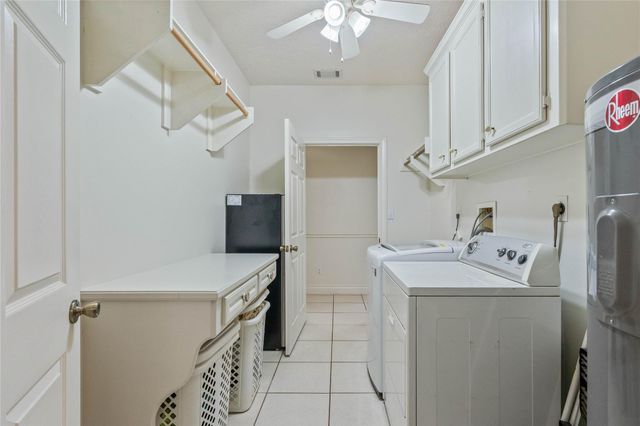 600 Hughes Loop, Willis, TX 77378