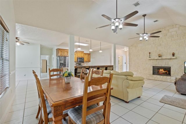 600 Hughes Loop, Willis, TX 77378