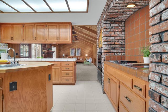 1950 Simon Dr, Turlock, CA 95382