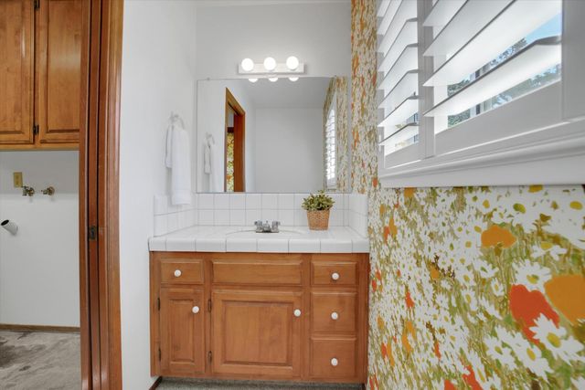 1950 Simon Dr, Turlock, CA 95382