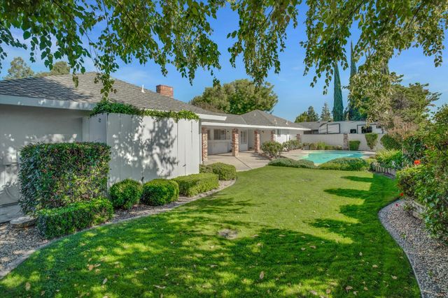 1950 Simon Dr, Turlock, CA 95382