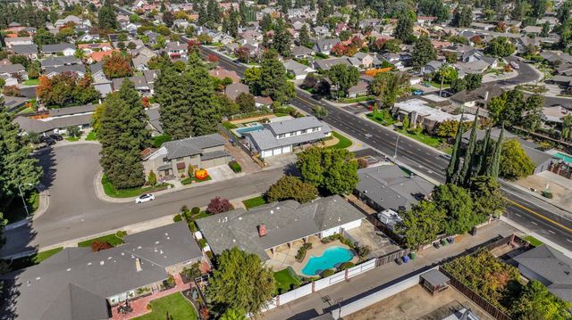 1950 Simon Dr, Turlock, CA 95382