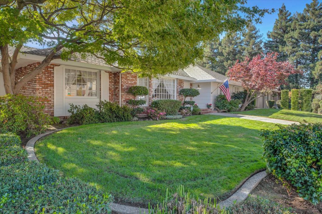 1950 Simon Dr, Turlock, CA 95382