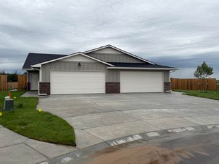 2853 S Cedar Crest Ct, Wichita, KS 67215