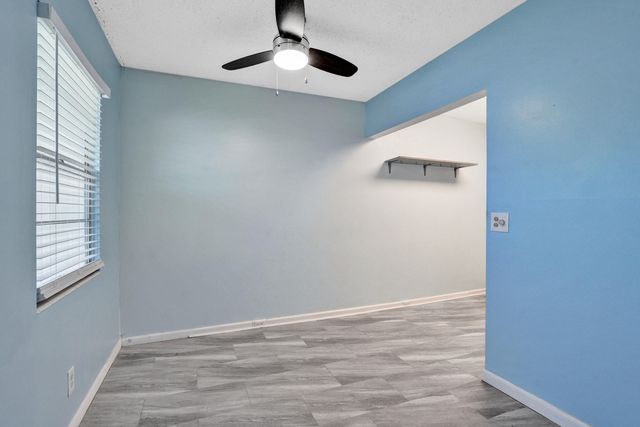 358 Oakridge T 358, Deerfield Beach, FL 33442