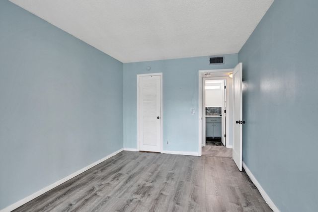 358 Oakridge T 358, Deerfield Beach, FL 33442