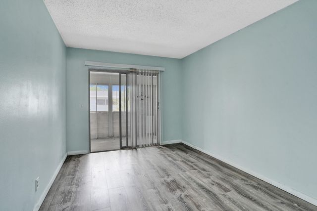 358 Oakridge T 358, Deerfield Beach, FL 33442